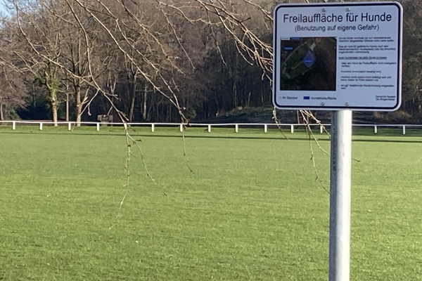 Hundefreilaufflächen können jetzt genutzt werden